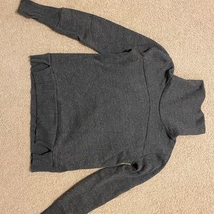 Alo Yoga Sweatshirt